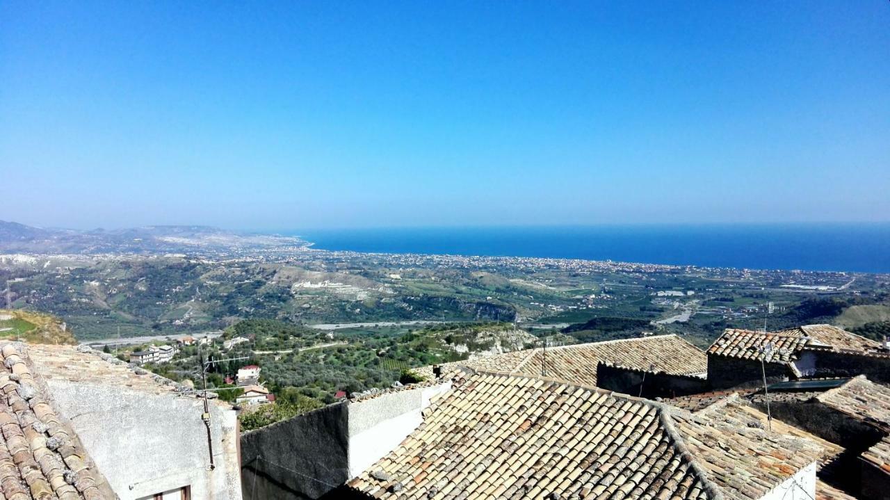 Hotel Palazzo Caracciolo à Gerace Extérieur photo
